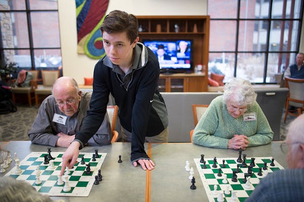 Teen chess expert instructs class of seniors