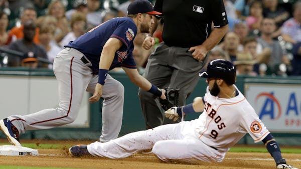Astros pound Pino for 7 runs in rout over Twins