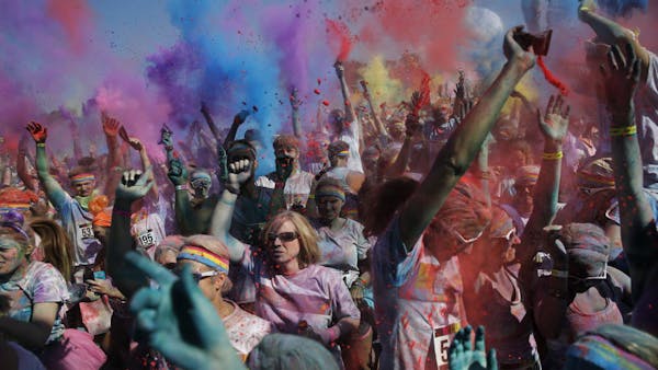 Runners splashed with colors at All-Star run