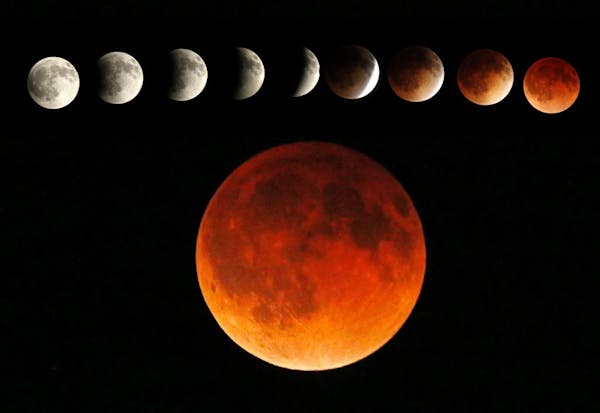 'Blood moon' shines over Minnesota sky