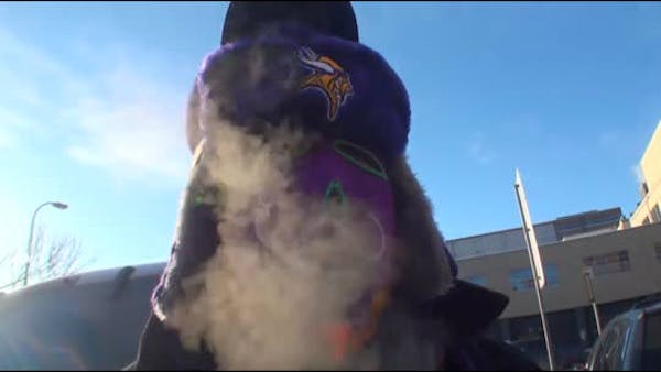 Vikings fans tailgate at Dome one last time