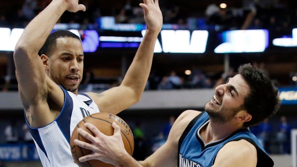 Wolves stay close but fall to Dallas in Rubio's return from injury