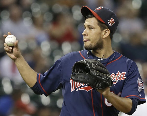 Pino gets the win in Twins rout