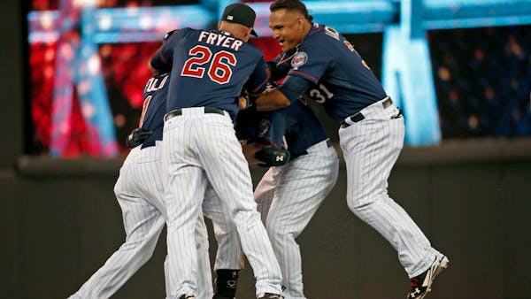 Twins win in a walk-off after blown save against White Sox