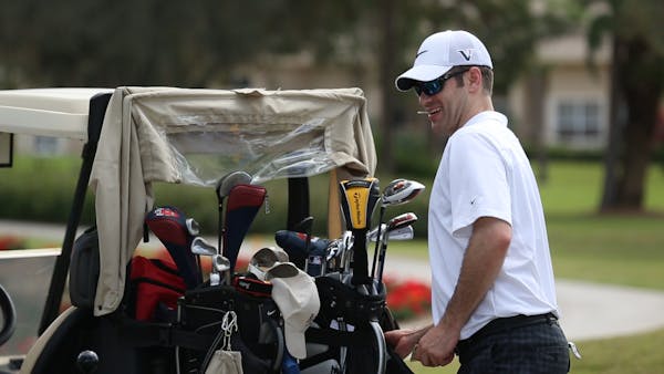 Mauer, Twins tee off in sunny Florida