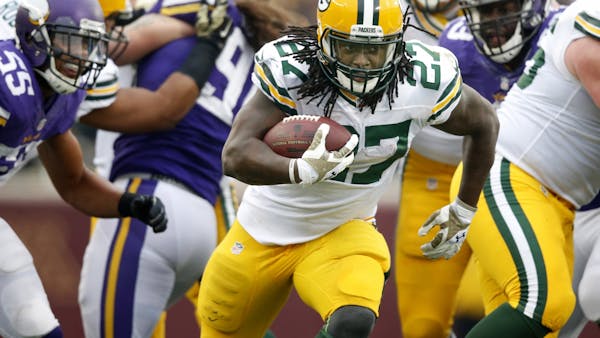Packers use running game to escape from Vikings
