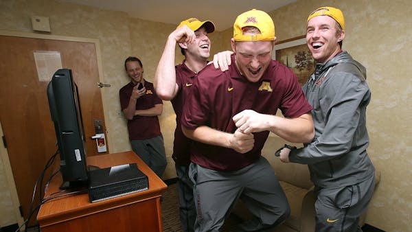 Gophers Football Plus: Behind the scenes with the team