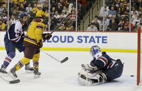 Rau provides final blow, continues to step up for the Gophers