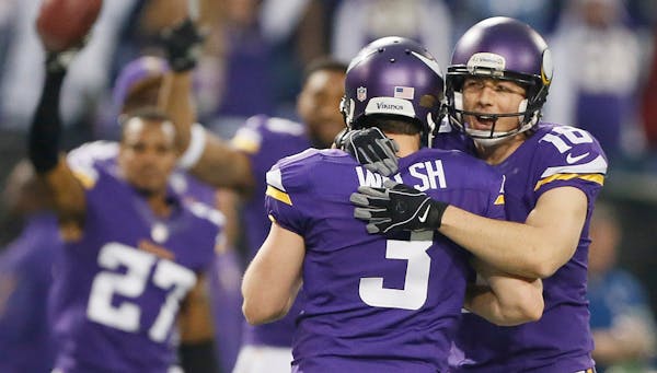 Walsh completes Vikings victory (twice)