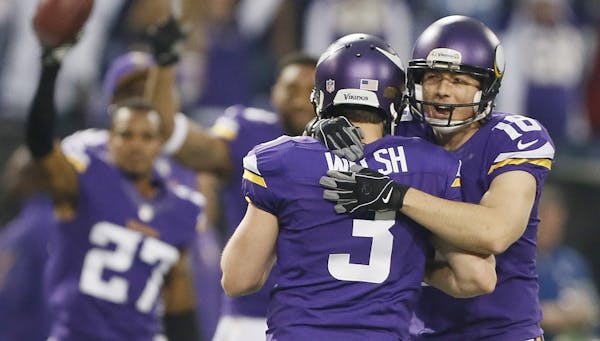 Walsh completes Vikings victory (twice)