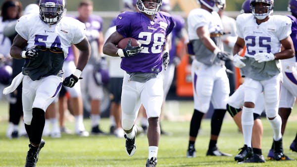 Rand: Does Adrian Peterson want to play for the Cowboys?