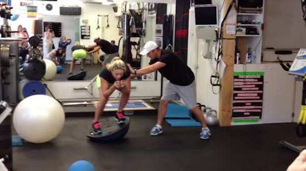 Lindsey Vonn prepares for competition