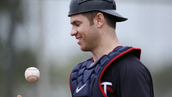 Mauer frustrated by concussion