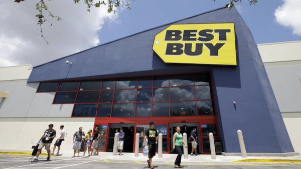 Nov. 20: Best Buy playing 'to win' sales, market share