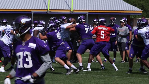 Zimmer disappointed in defensive red zone, Bridgewater learning from vets
