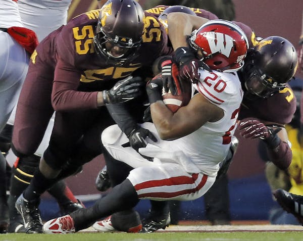 Gophers lose to Badgers for 10th straight time