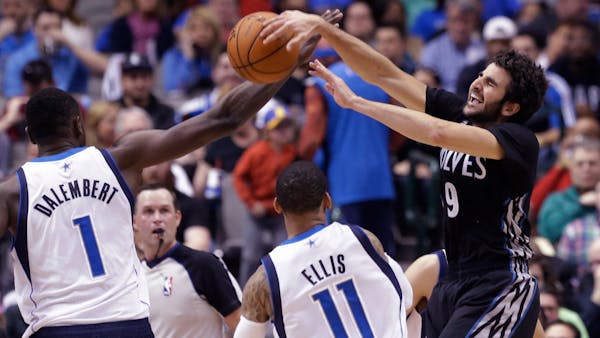 Love, Rubio use playoff mentality to help Wolves win in Dallas