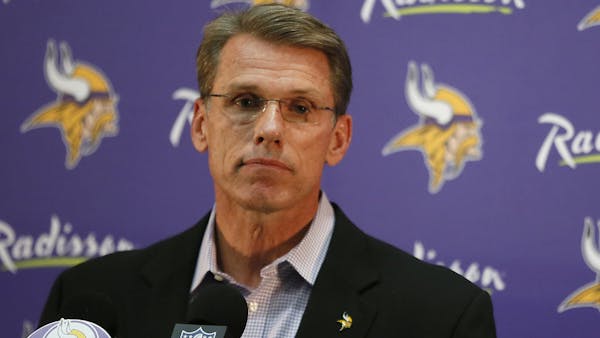 Souhan: Vikings shred their code of conduct with Peterson audible