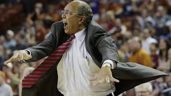 Rand: Tubby Smith taking another team from bad to decent