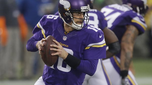 Cassel steps back in as Vikings quarterback