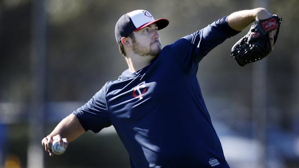 Phil Hughes getting comfortable with Twins