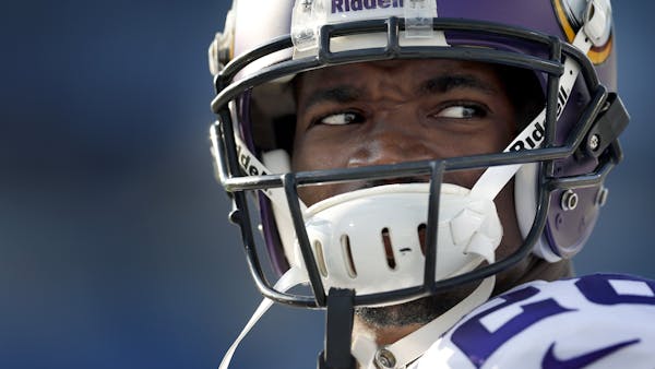 Are Vikings getting closer to keeping Adrian Peterson?