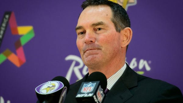 New Vikings coach Zimmer sets championship as his goal