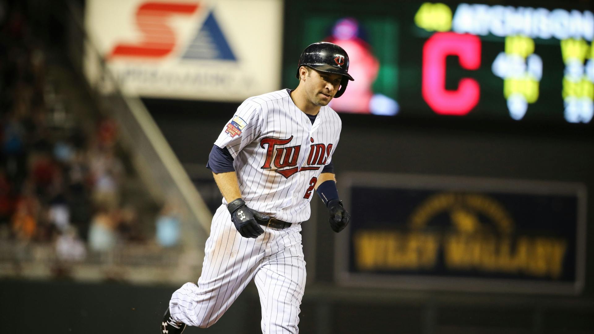 Twins second baseman Brian Dozier hit his 19th home run in the Twins' 8-2 loss to the Indians on Tuesday.