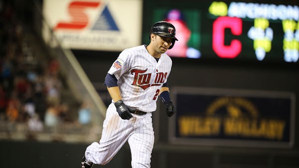 Twins' Dozier hits 19th home run in loss