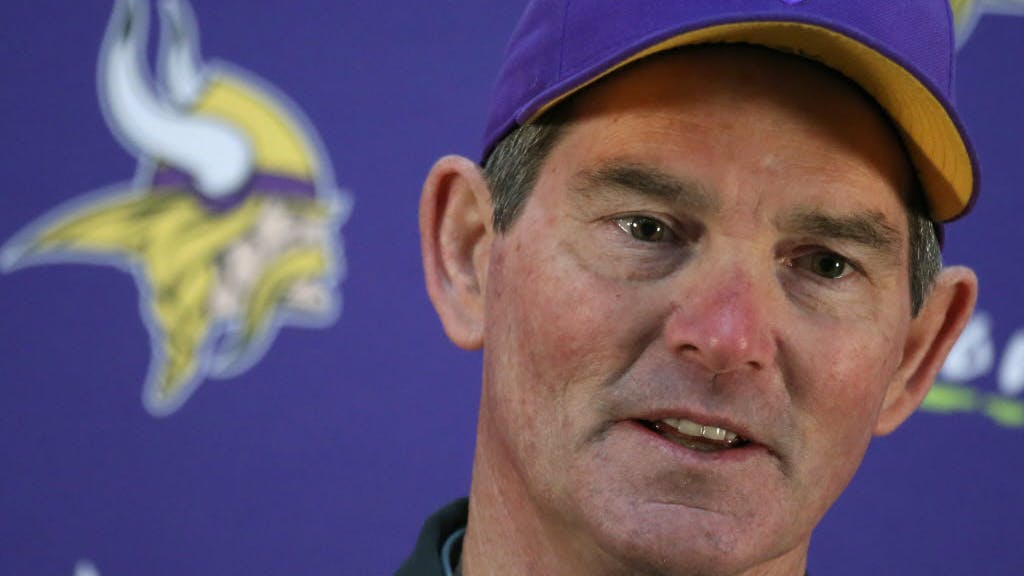 Vikings coach Mike Zimmer spoke with reporters during rookie minicamp.