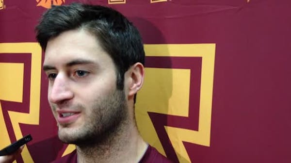 Condon: Gophers hockey team healthy for Notre Dame