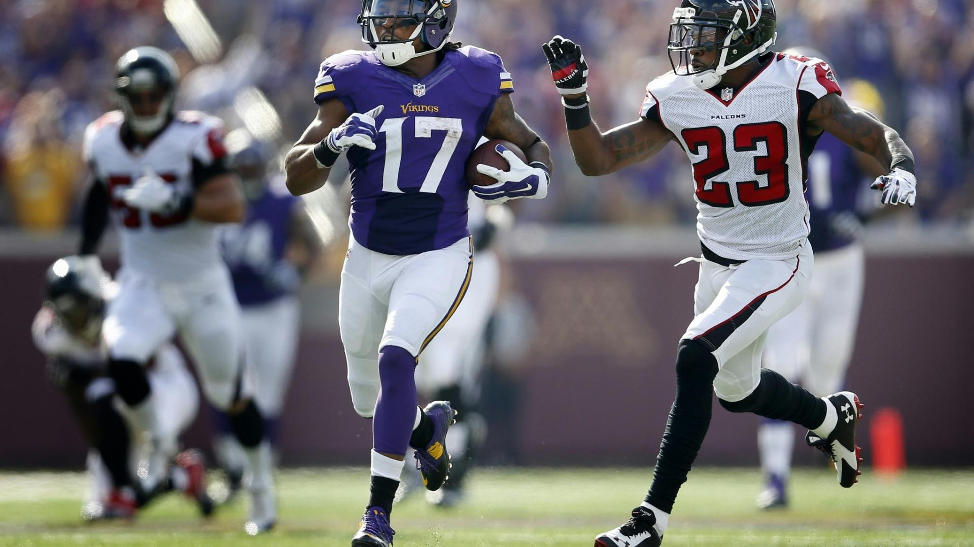 Vikings wide receiver Jarius Wright had a career-high eight catches for 132 yards in the 41-28 victory over the Falcons on Sunday at TCF Bank Stadium.