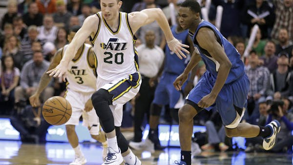 Wolves fall to Jazz, lose ninth game in a row