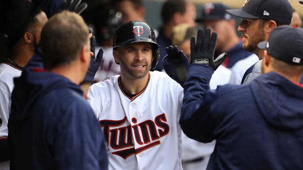 Twins Insider: There was a method to Molitor's unusual Opening Day lineup