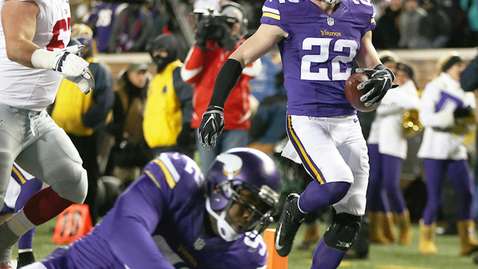 Vikings' safety Harrison Smith is quickly approaching cornerback Captain Munnerlyn's career pick-six record.