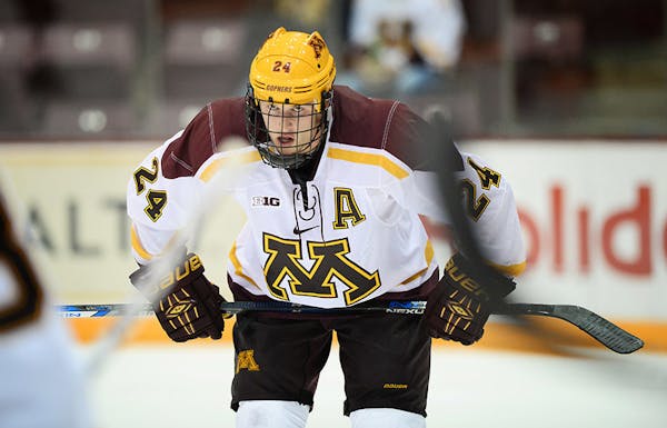 Fasching scores goal in Gophers' first win of the season