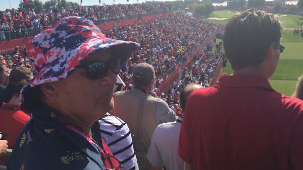 Bill Murray leads Ryder Cup fans on 1st tee in "America!" chant