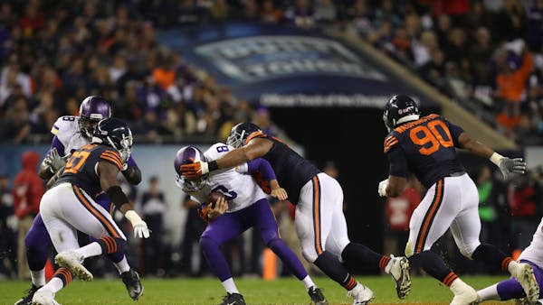 Brandon Fusco on Vikings' 'frustrating' night in Chicago