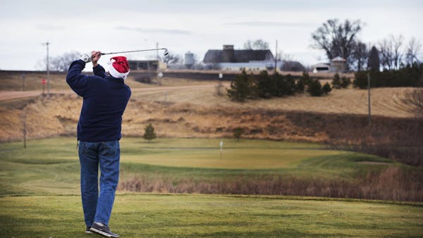 Golfing in December: Paul Douglas credits El Nino