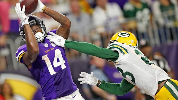Bradford, Diggs and raucous fans carry Vikings to victory