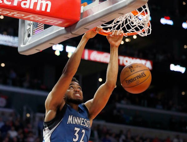 'On another level.' Towns scores 37 as Wolves rally past Clippers