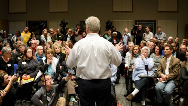 Rep. Tom Emmer's town hall proves largely Minnesota Nice