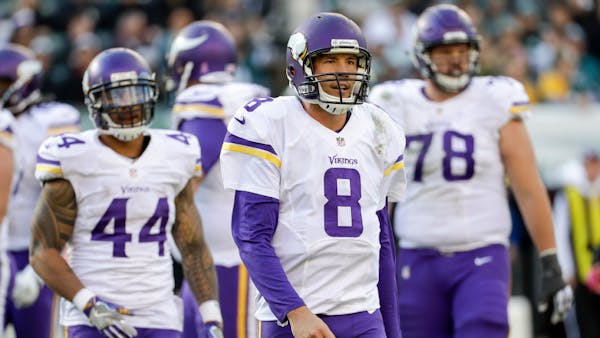 Vikings focus for Monday night in Chicago: To protect Bradford