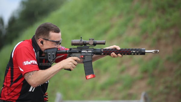 What's it like to shoot an AR-15?
