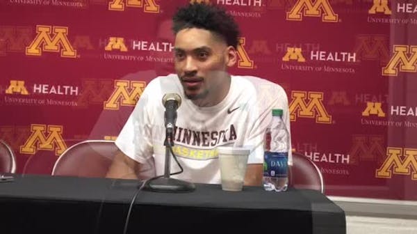 Gophers win to go 3-0, wait on their fans to return