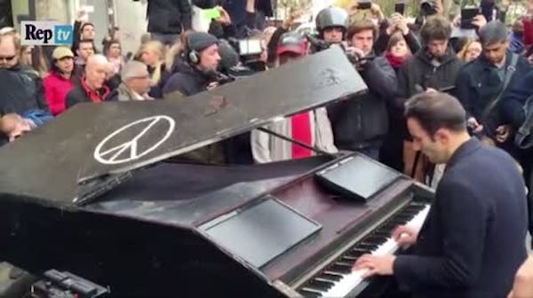 Piano man in Paris has Minneapolis connection