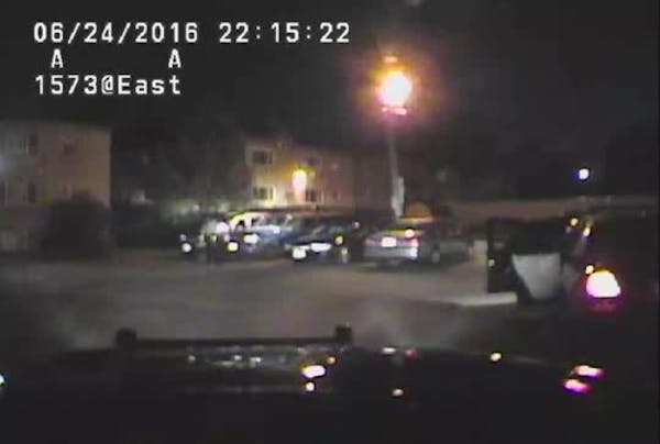 Dashcam video shows St. Paul K-9 biting bystander [Warning: Graphic]