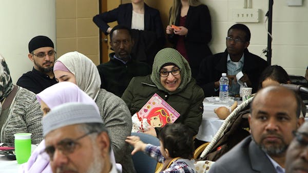Expressing support for Muslims in Minnesota