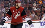 Wild acquires Hanzal, White from Coyotes with eye on Stanley Cup