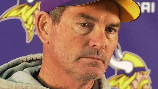 Zimmer will sit out game after emergency surgery